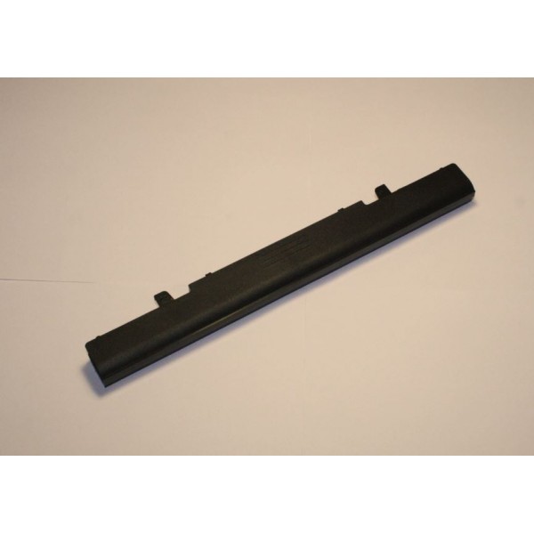 New Net Batteria PA5076U-1BRS Per Toshiba Satellite (L900, L950, U900, Etc.) - 2600mAh, 14.4V, 4 Celle Li-Ion