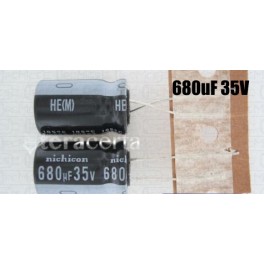 Condensador Eletrolitico 680uF 35V