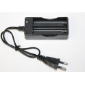 Carregador para 2 Pilhas 18650 3.7V