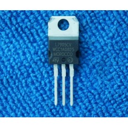 Regulador tens&atilde;o L7905CV 7905 -5V 1.5A ST TO-220